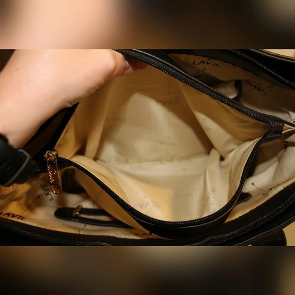 C- Lavie World black horse faux leather tote handbag - Picture 12 of 12